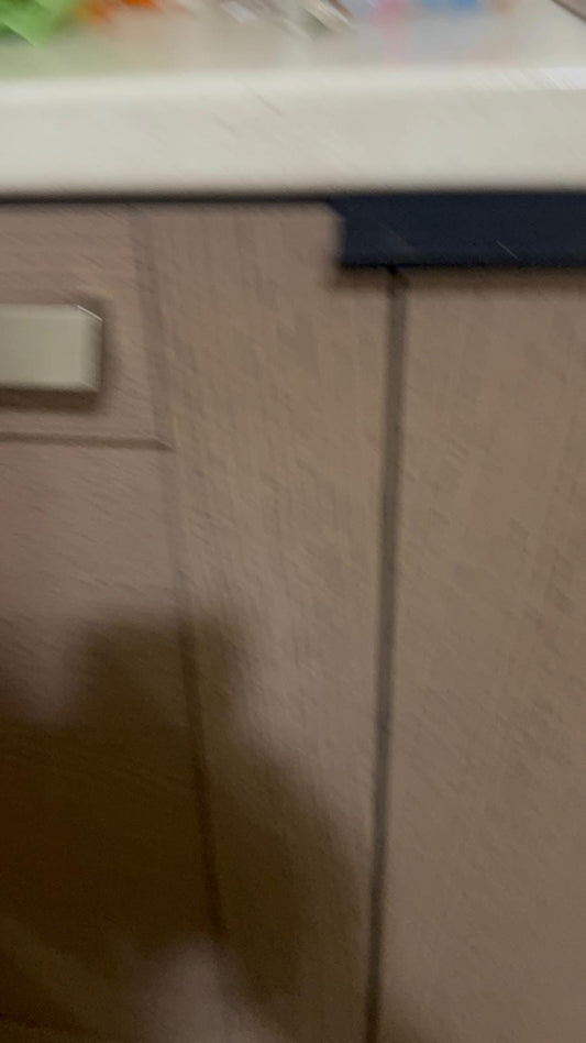 Fermo per anta cucina universale in plastica resistente – Blocca apertura