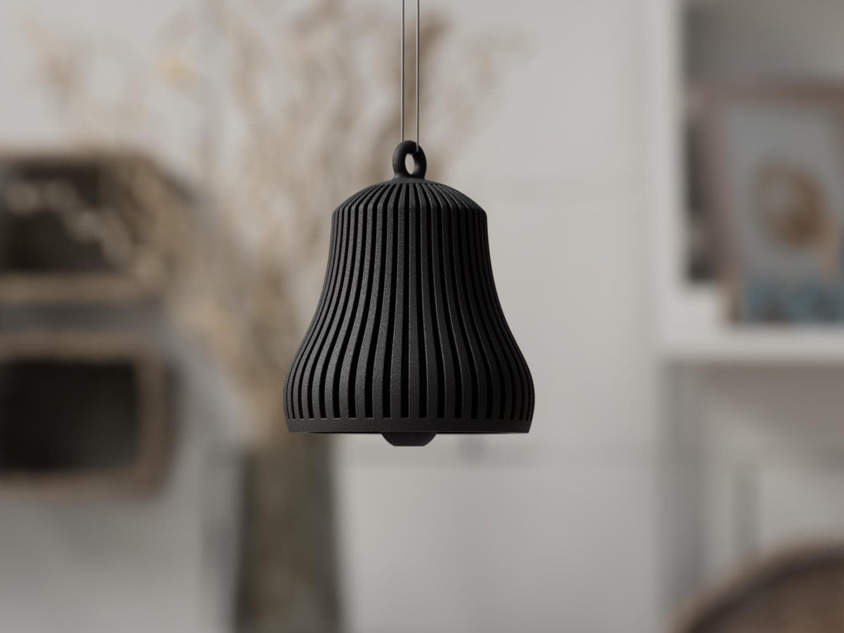 Campana di Natale nera a coste con batacchio, vista frontale.