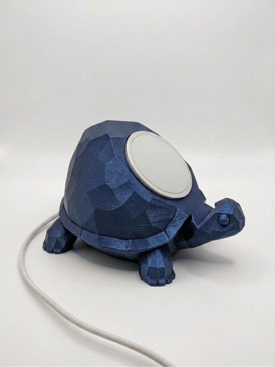 Supporto MagSafe a forma di Tartaruga | Dock iPhone 3D | Stand Scrivania Inclinato | Regalo Originale | Compatibile Apple MagSafe
