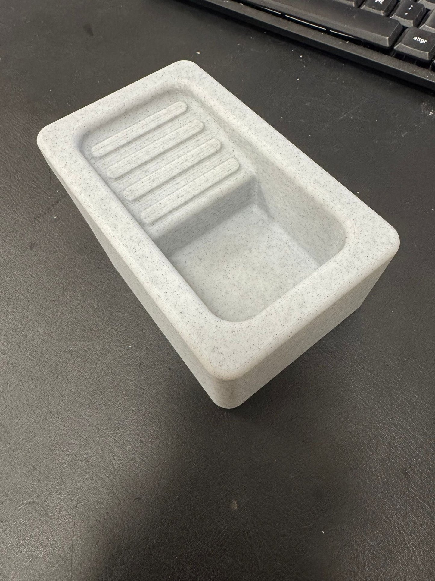 Miniatura pilozza antica in pietra – riproduzione fedele | Scultura decorativa stampata in 3D | Soprammobile ODDO INFISSI DI ODDO ORAZIO