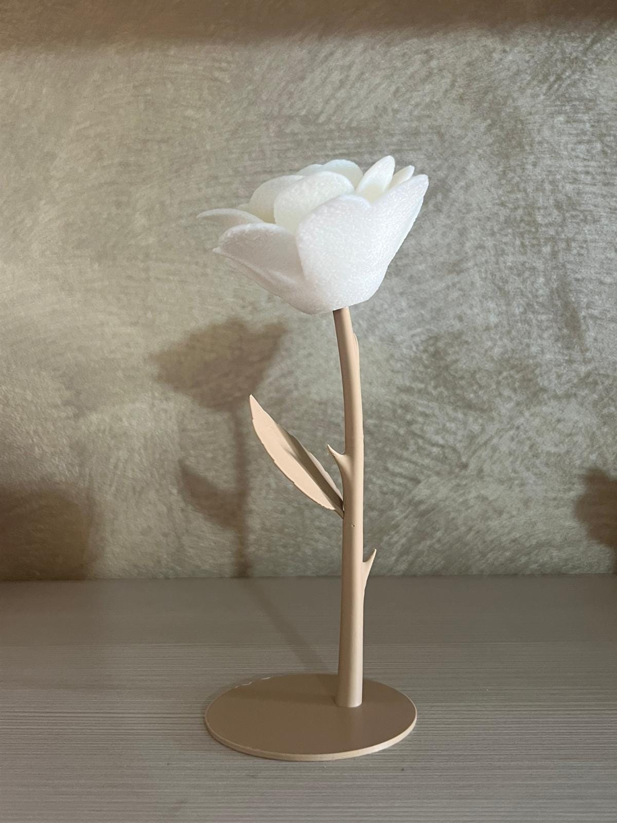 Rosa eterna Premium stampata in 3D | Finitura vellutata fuzzy skin | Bianco caldo o Rosa zucchero filato | Stelo beige | 15/20/25 cm | 3DodLab